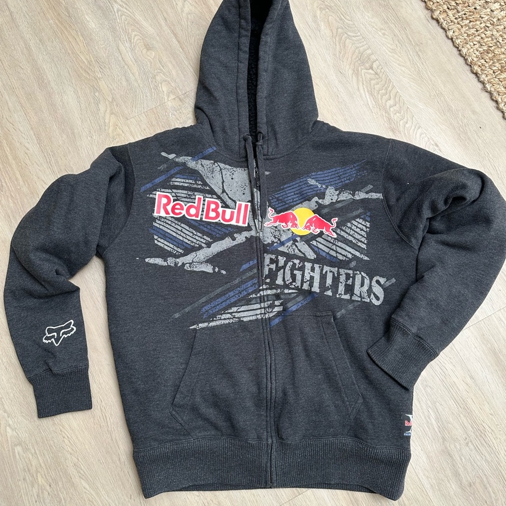 Men’s size large fox sweatshirt